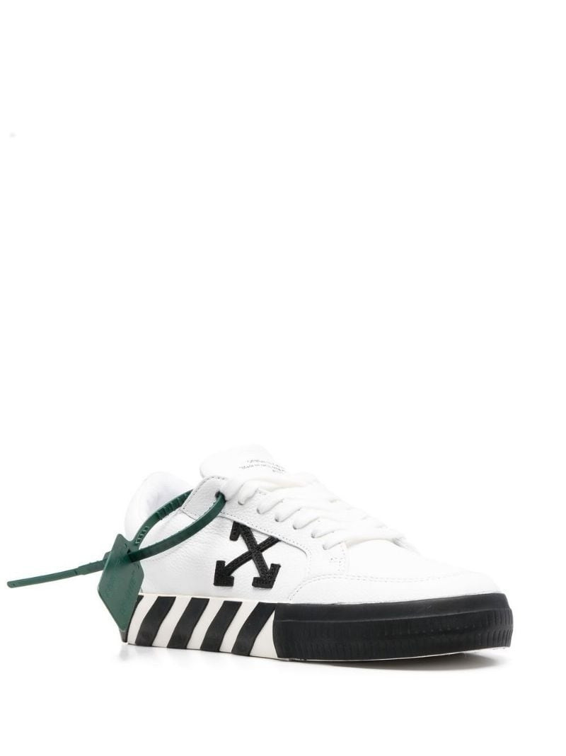 Off-White Low Vulcanized sneakers outlook