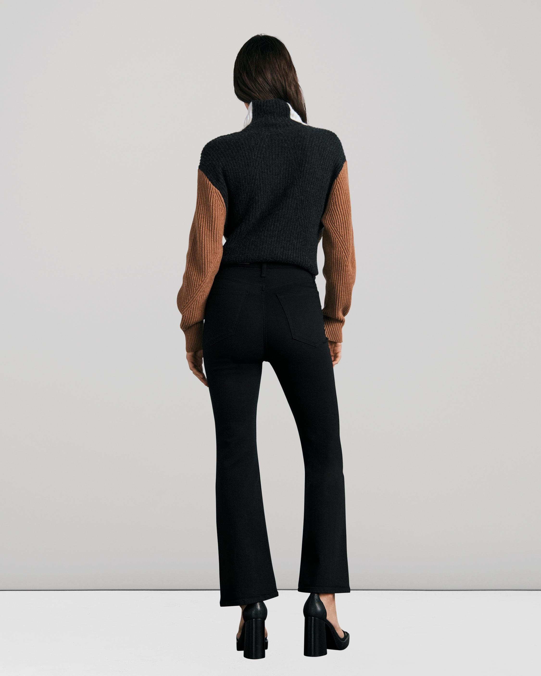 Casey High-Rise Ankle Flare - Black
Slim Fit Black Jean - 5