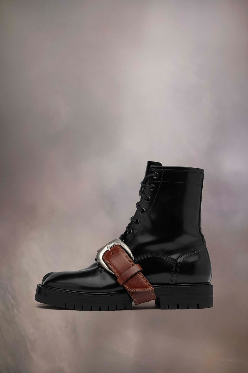 Maison Margiela Tabi Combat High-Tops outlook