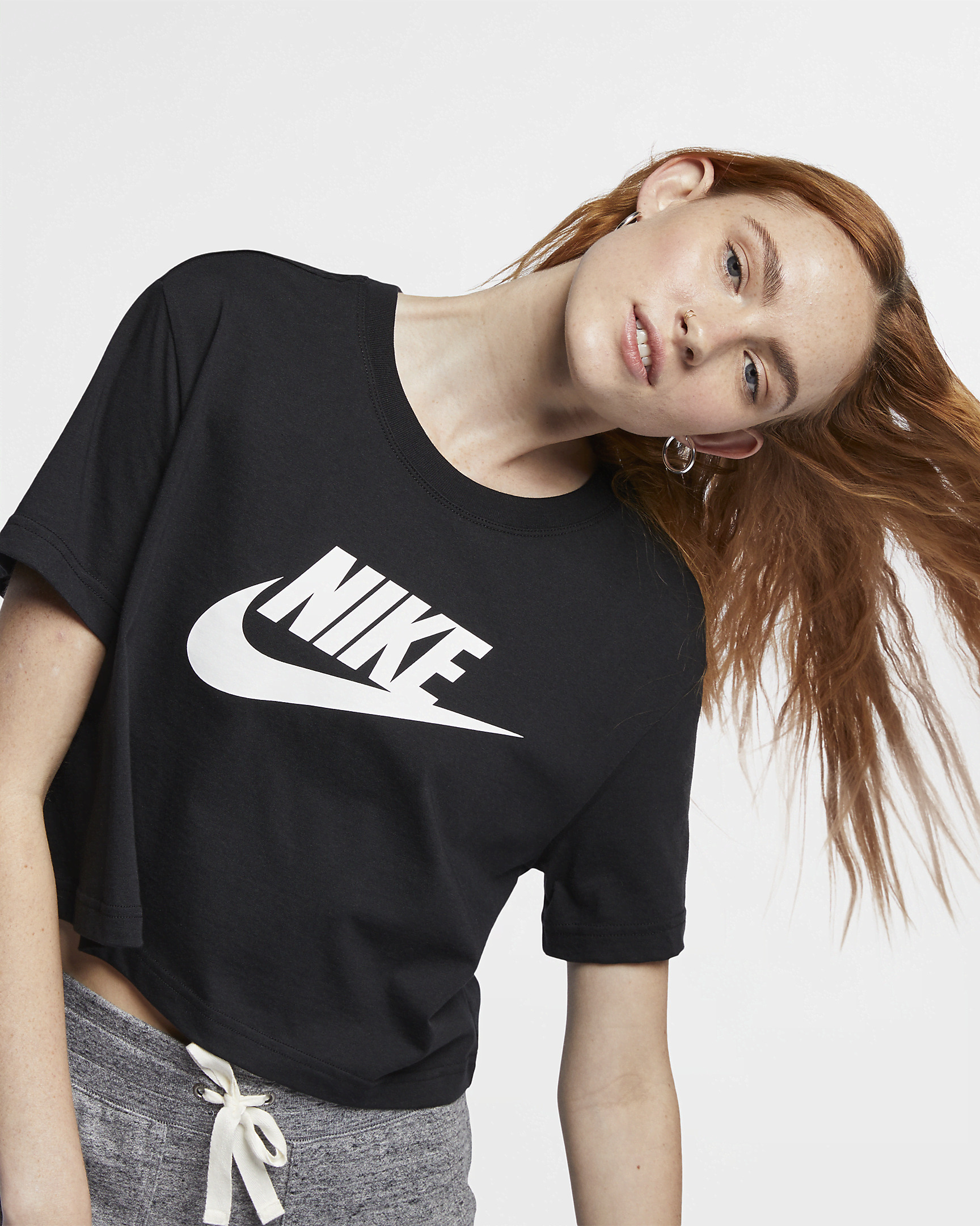Nike Sportswear Essential Women's Cropped Logo T-Shirt - 3