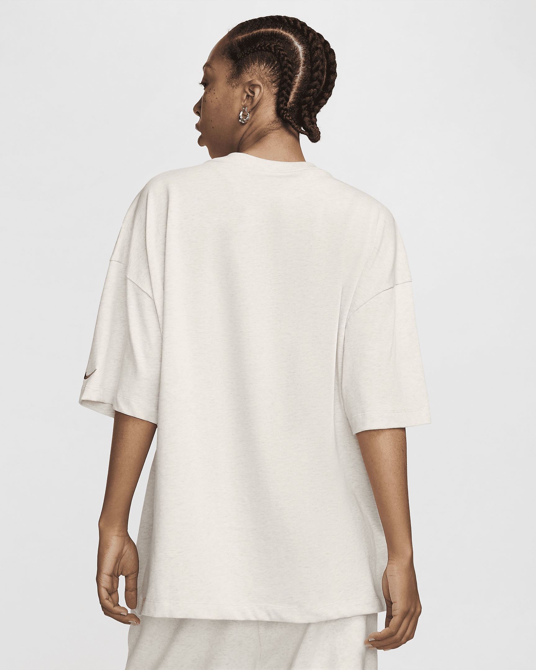 Nike Sportswear Essential Women's Oversized T-Shirt - 2