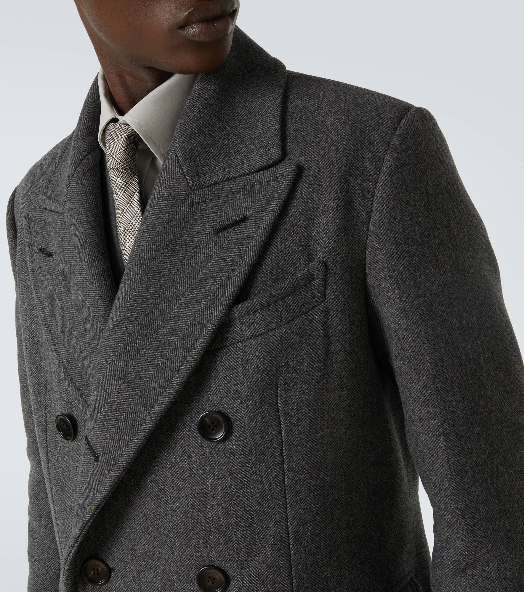 Double-breasted virgin wool coat - 5