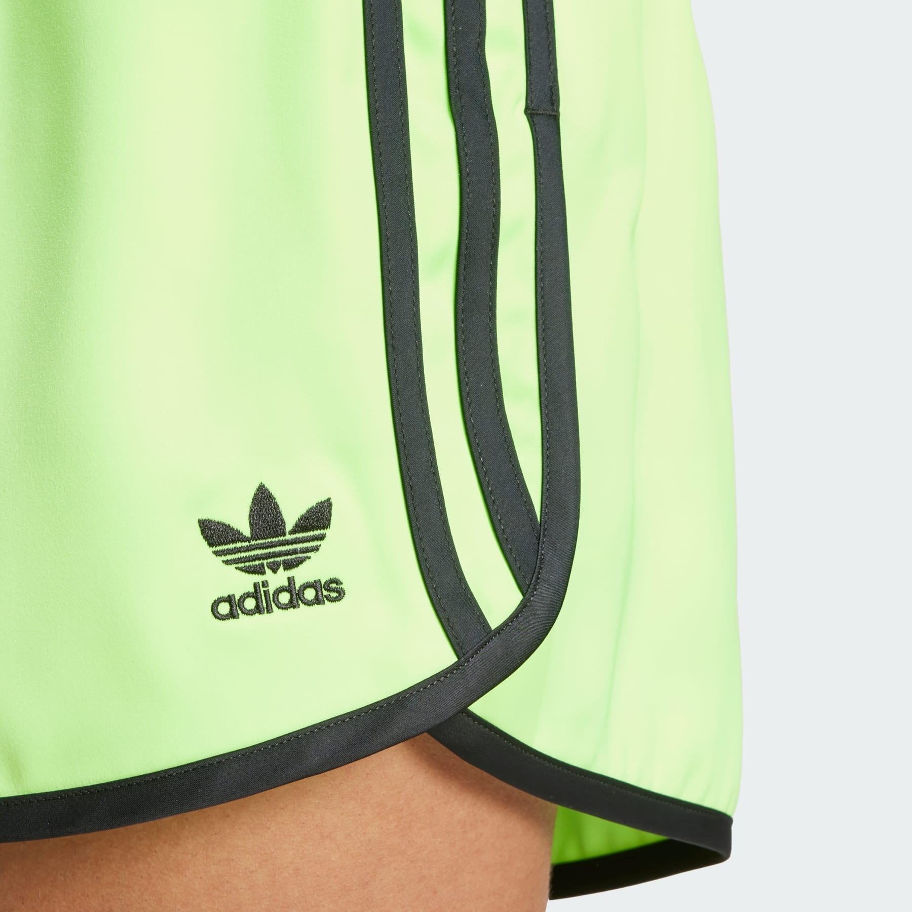 Adicolor 3-Stripes Sprinter Shorts - 6