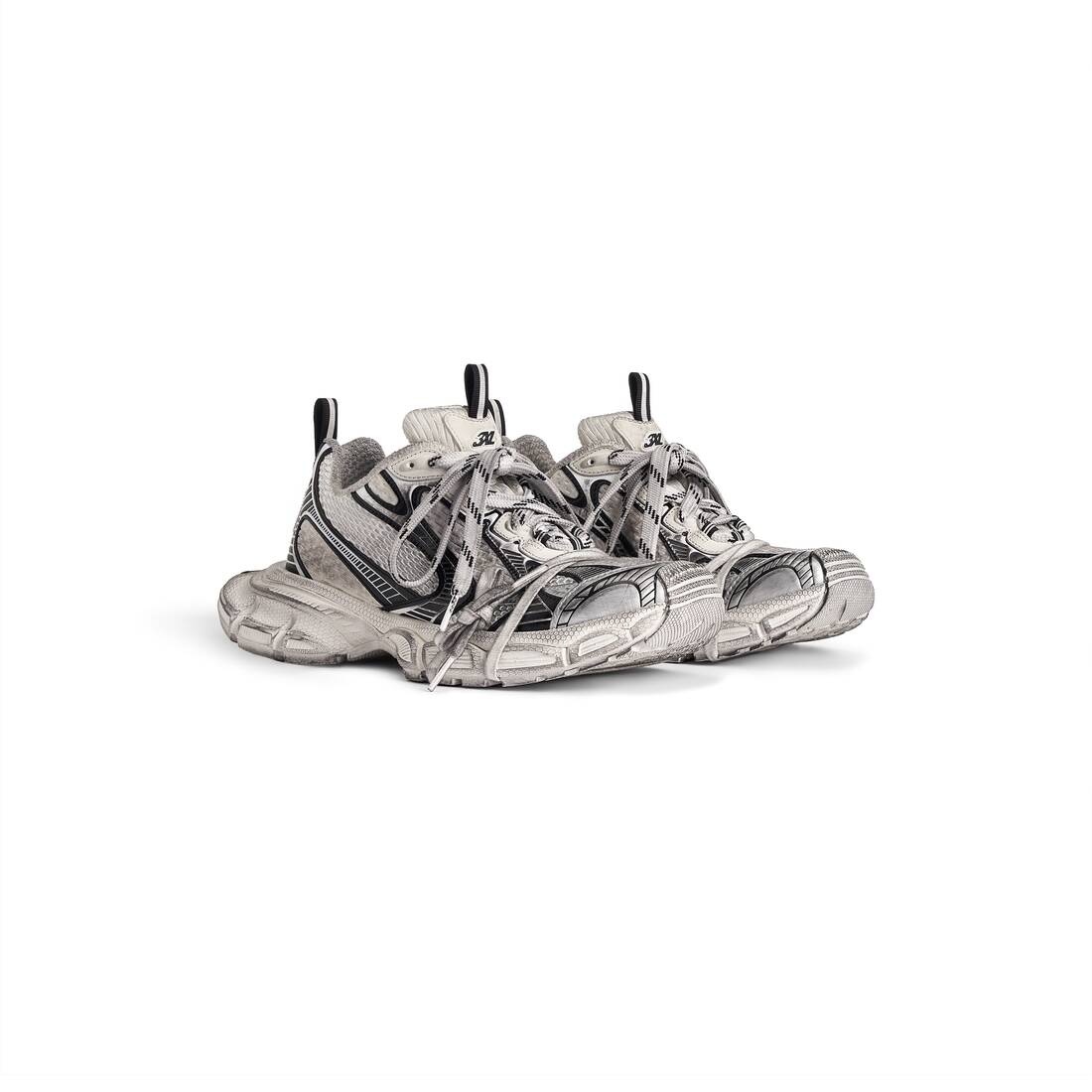 Women's 3xl Sneaker in White/black - 2