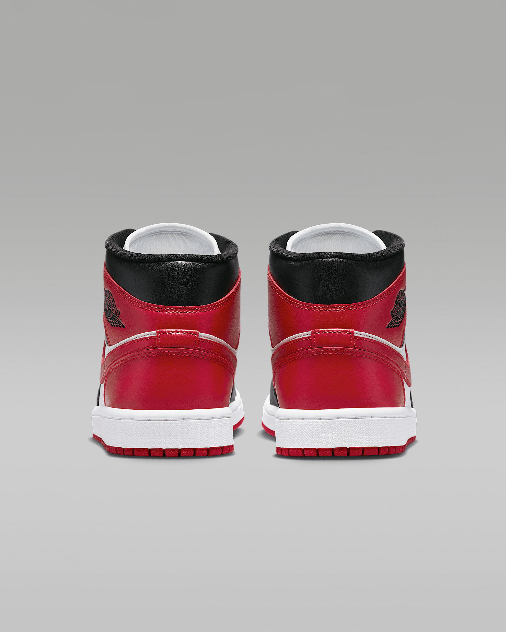Air Jordan 1 Mid Women's Shoes - 6