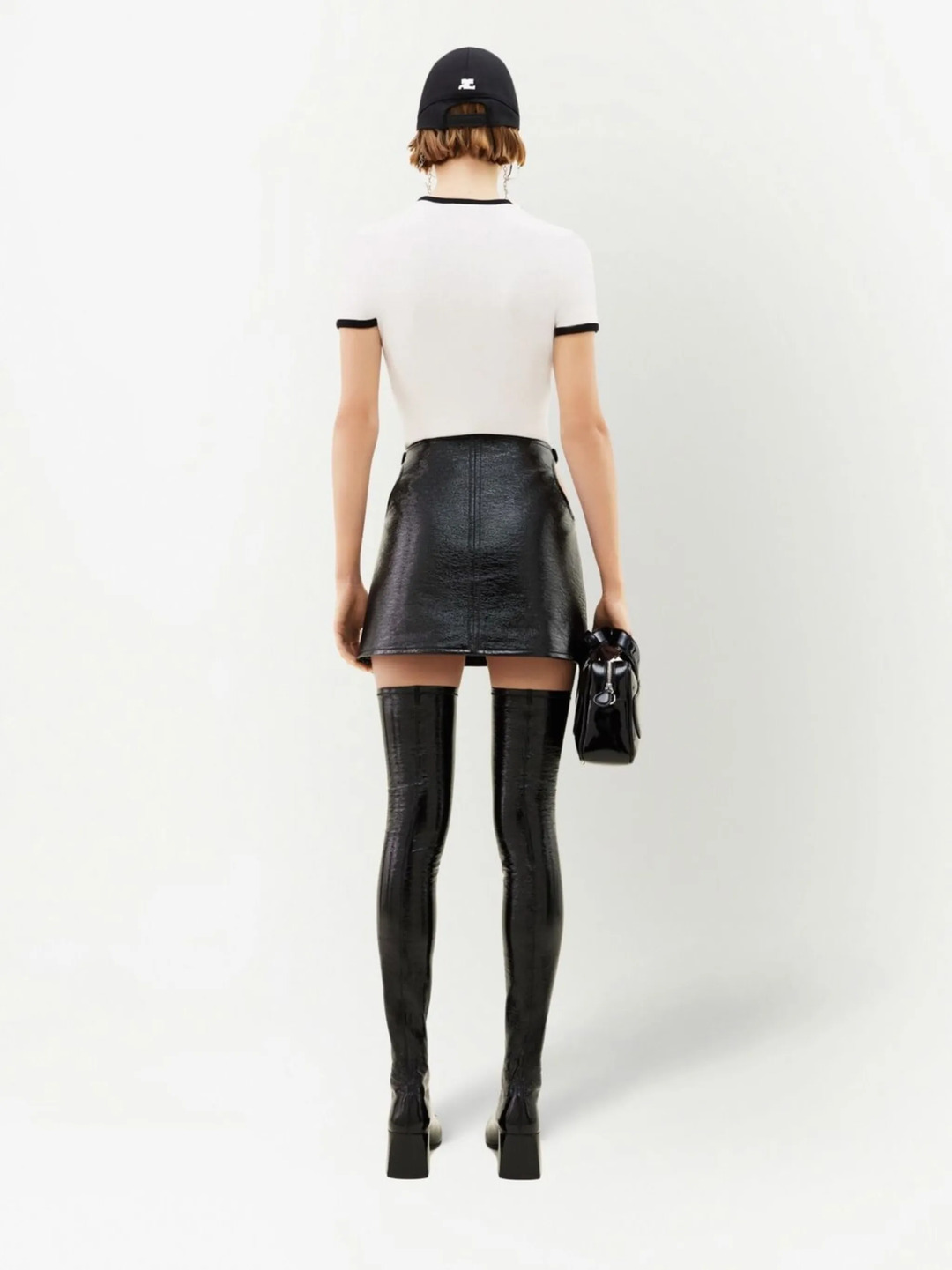 Signature Contrast T-Shirt - 5