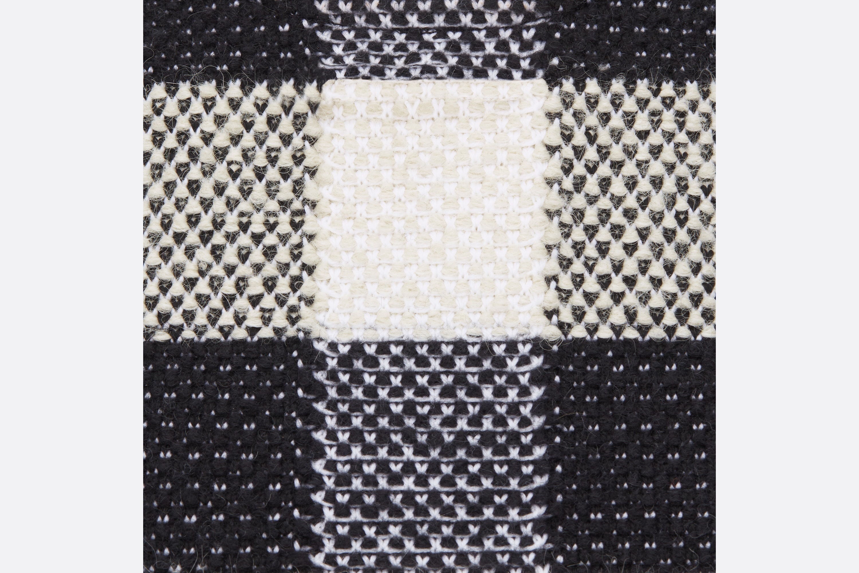 Sleeveless Sweater - 3