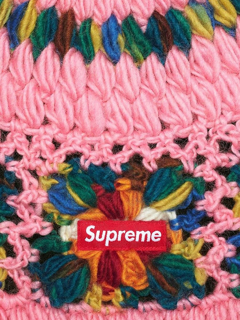 Supreme crochet "SS25 - Pink" beanie outlook