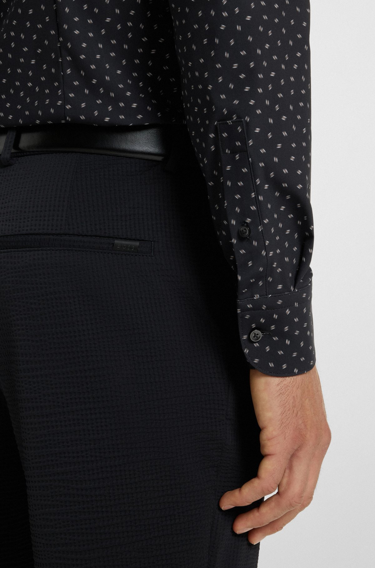 SLIM-FIT SHIRT IN PRINTED PERFORMANCE-STRETCH JERSEY - 6