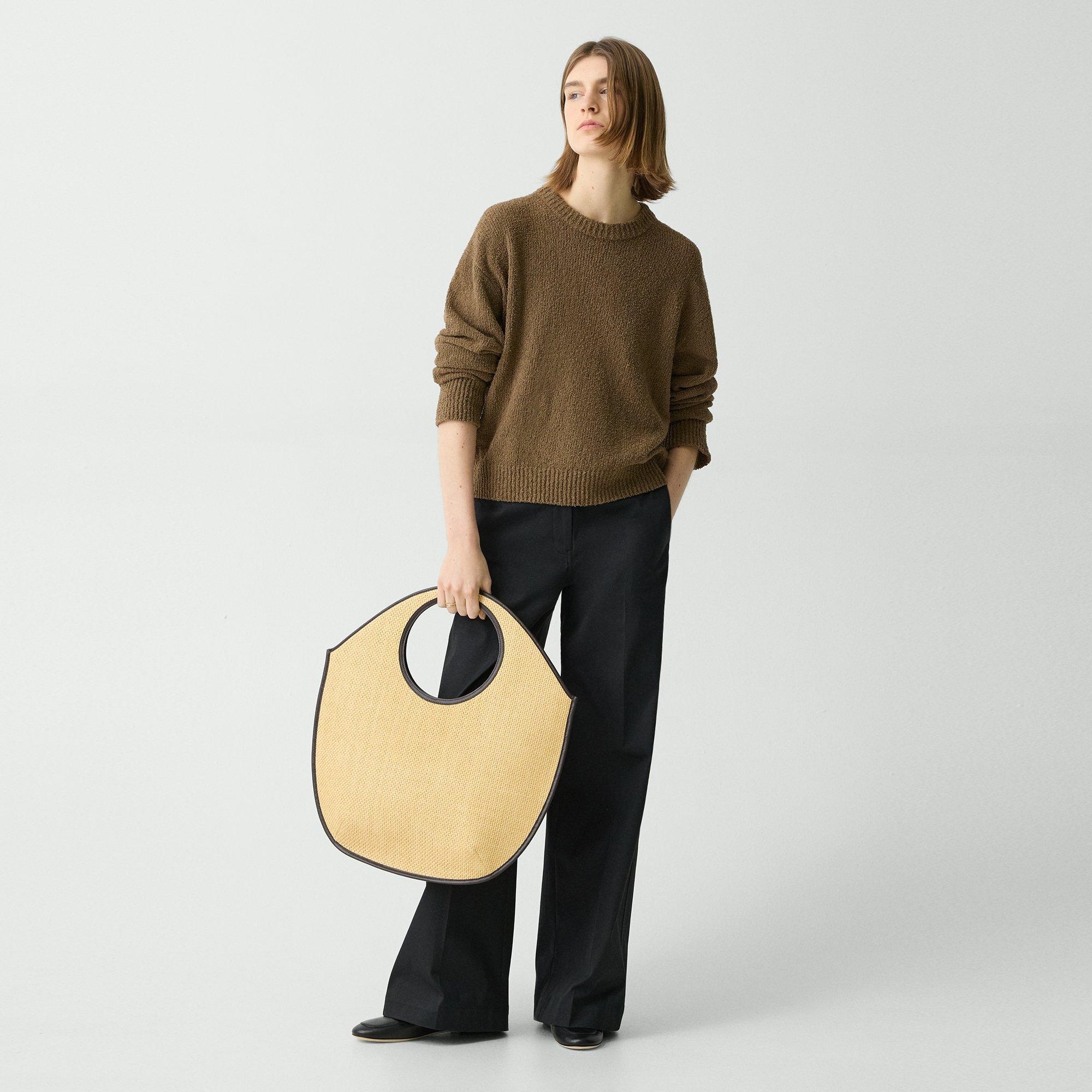 Circle Tote Bag in Raffia - 2