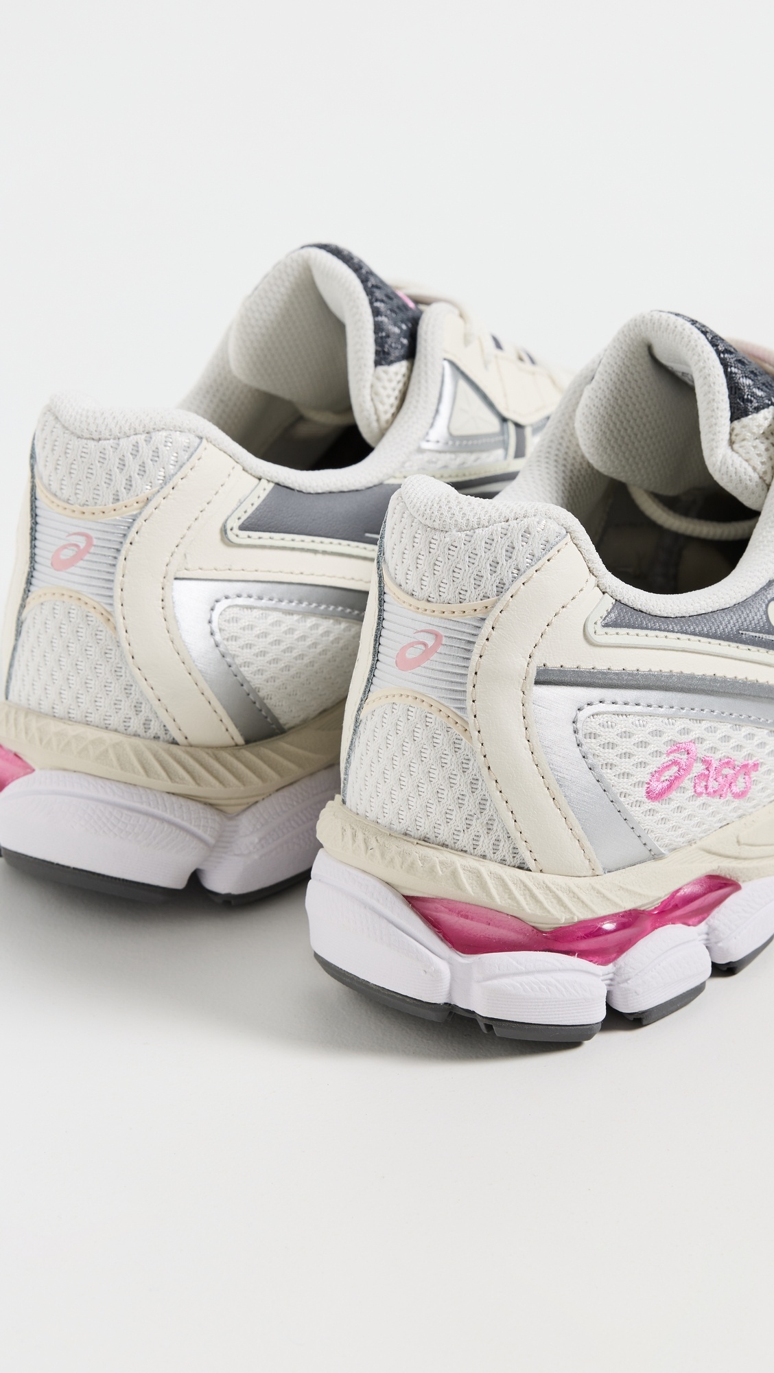 GEL-NYC 2055 Unisex Sneakers - 3