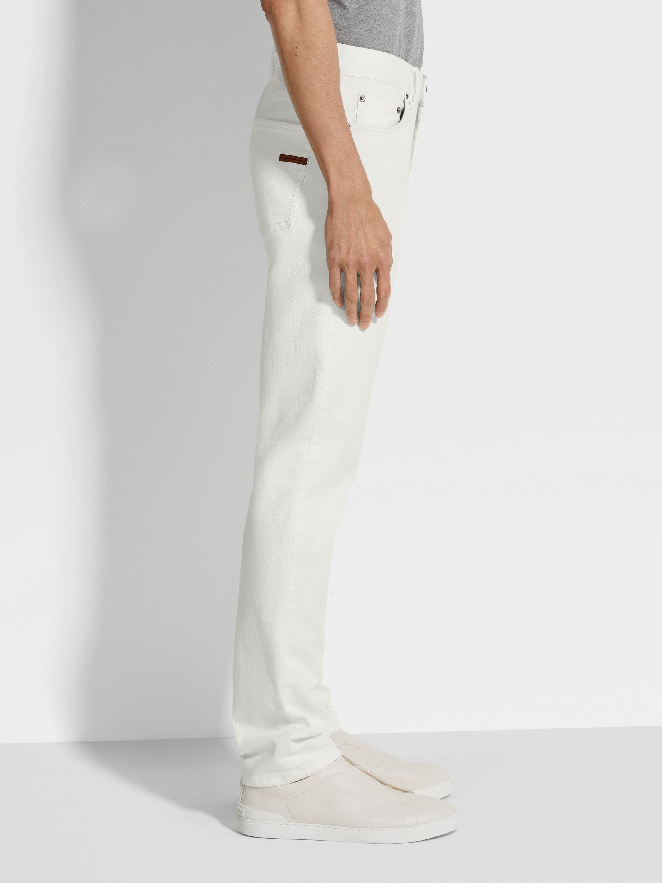 WHITE RINSE-WASHED STRETCH COTTON ROCCIA JEANS - 3