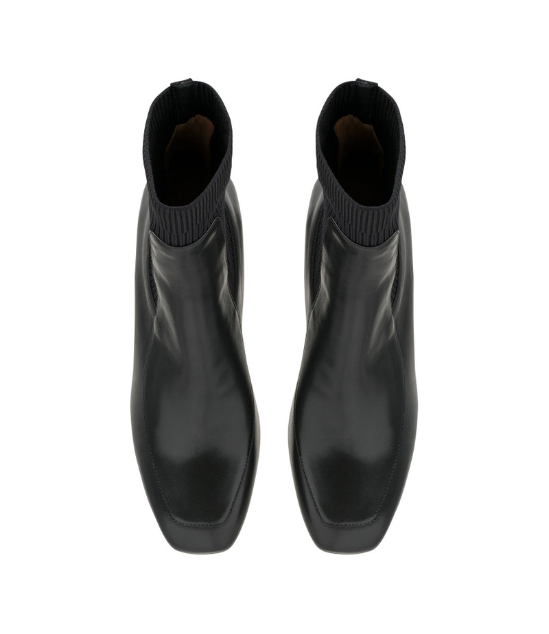 Dorothée Chelsea boots 3