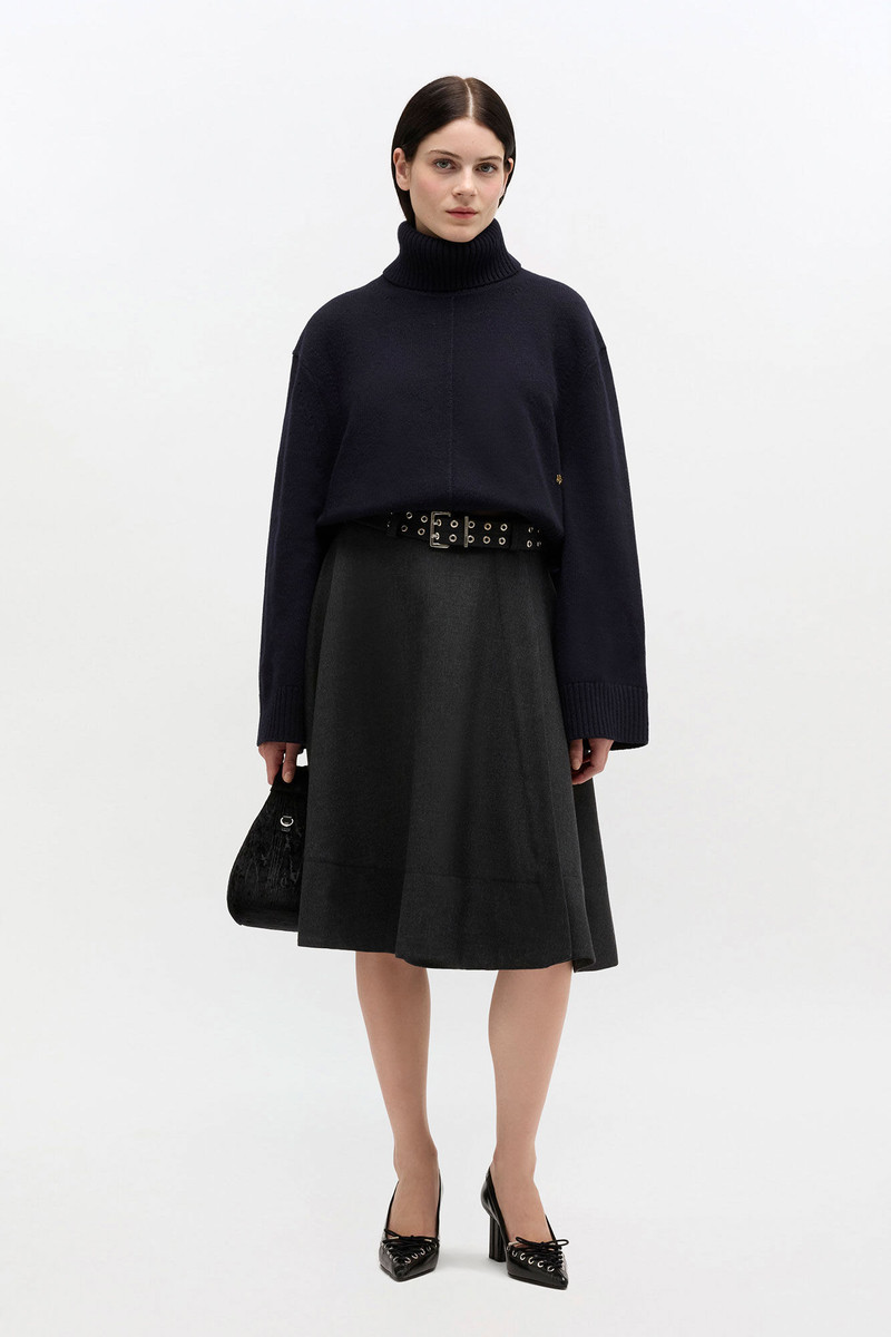WOOL TURTLENECK SWEATER 3