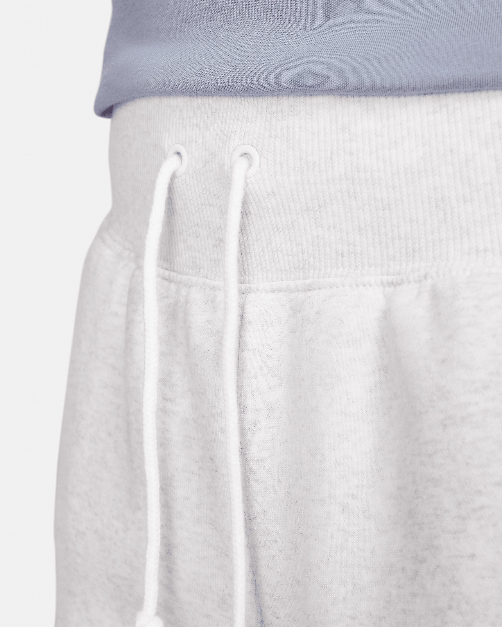 Nike Sportswear Phoenix Fleece Women's Loose High-Waisted 2" Logo Shorts - 6