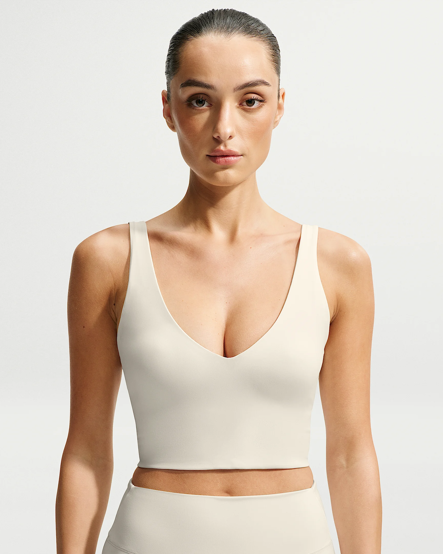 NikeSKIMS Matte Women's V-Neck Long-Line Bra - 1