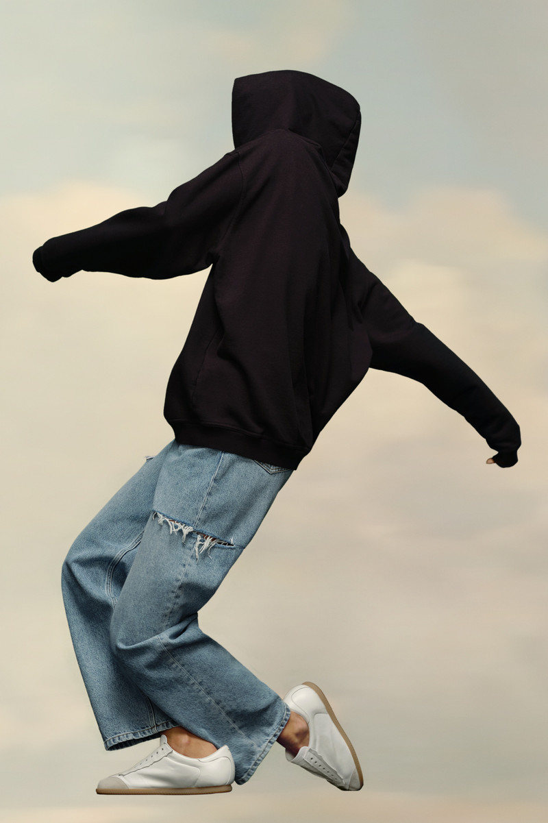 Hooded sweatshirt 3