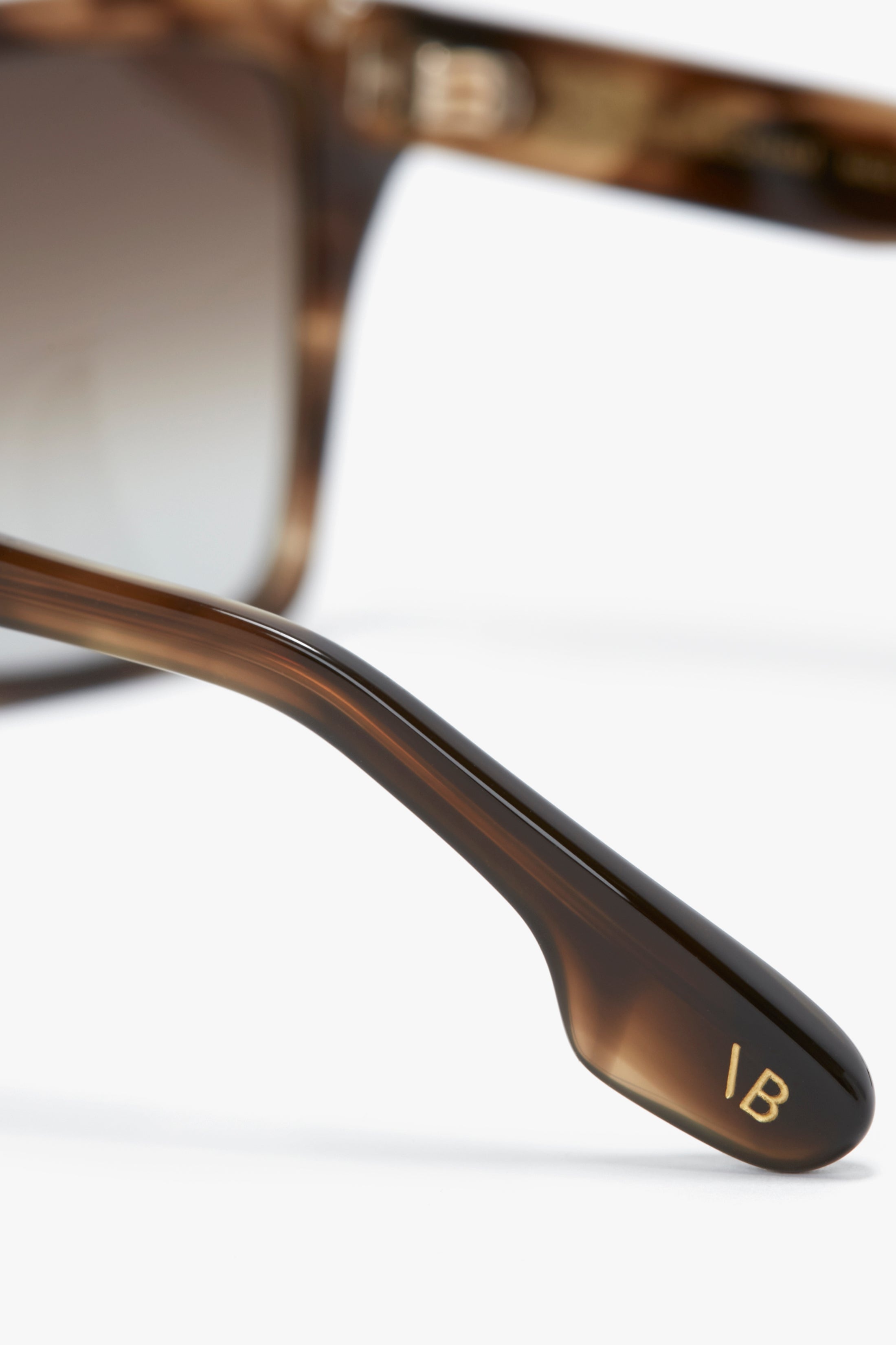 Soft Square Frame Sunglasses In Striped Khaki Havana - 5