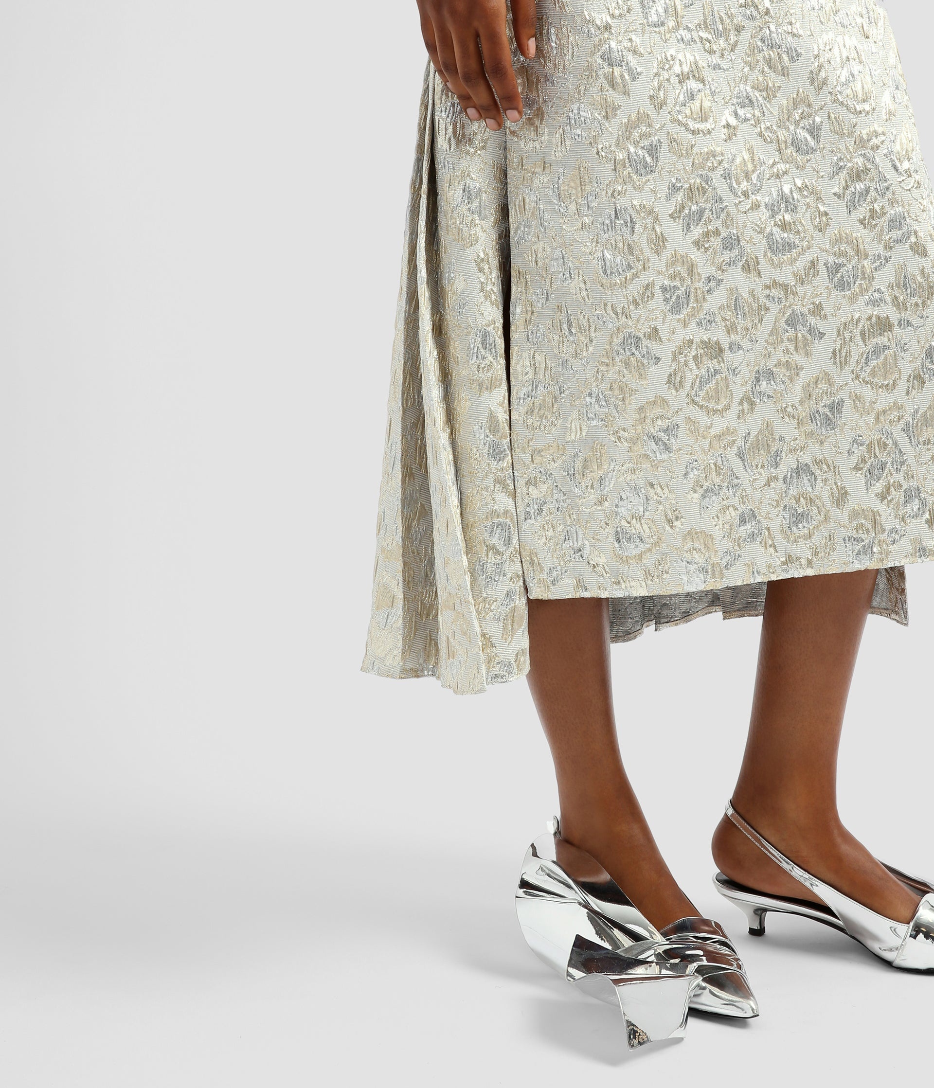 PLEATED BACK DETAIL SKIRT - 5
