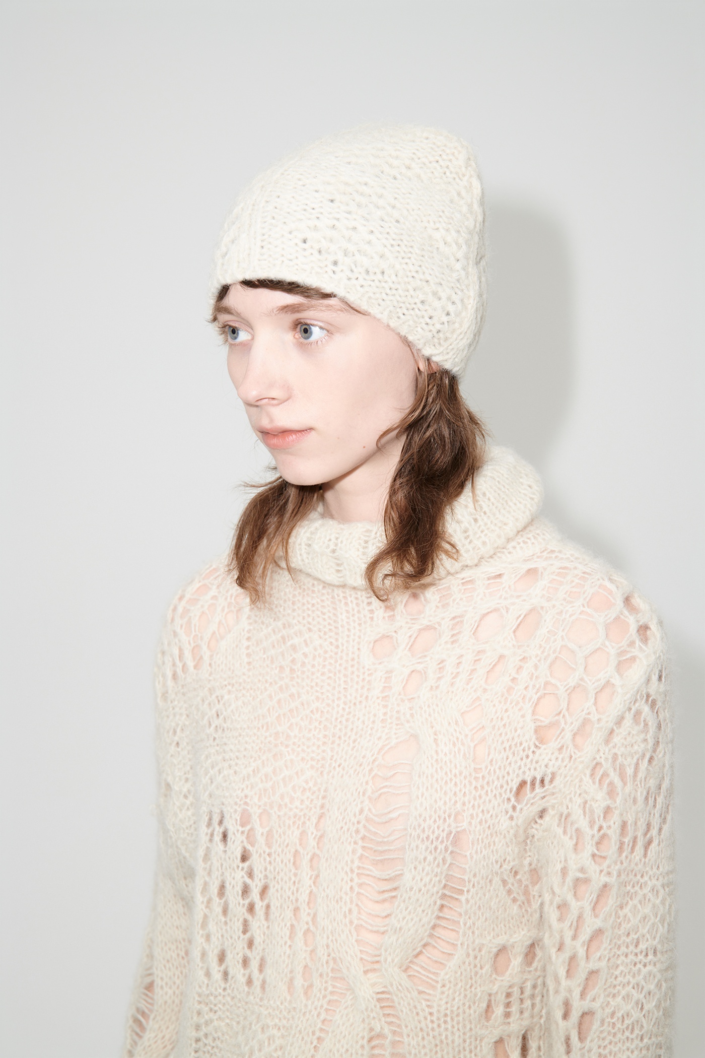Beanie Bone Airy Alpaca Crochet - 3