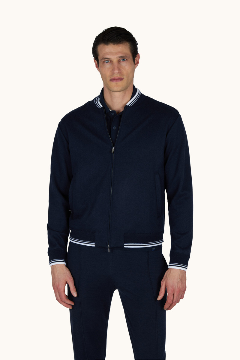 BOMBER IN CASHMERE 9