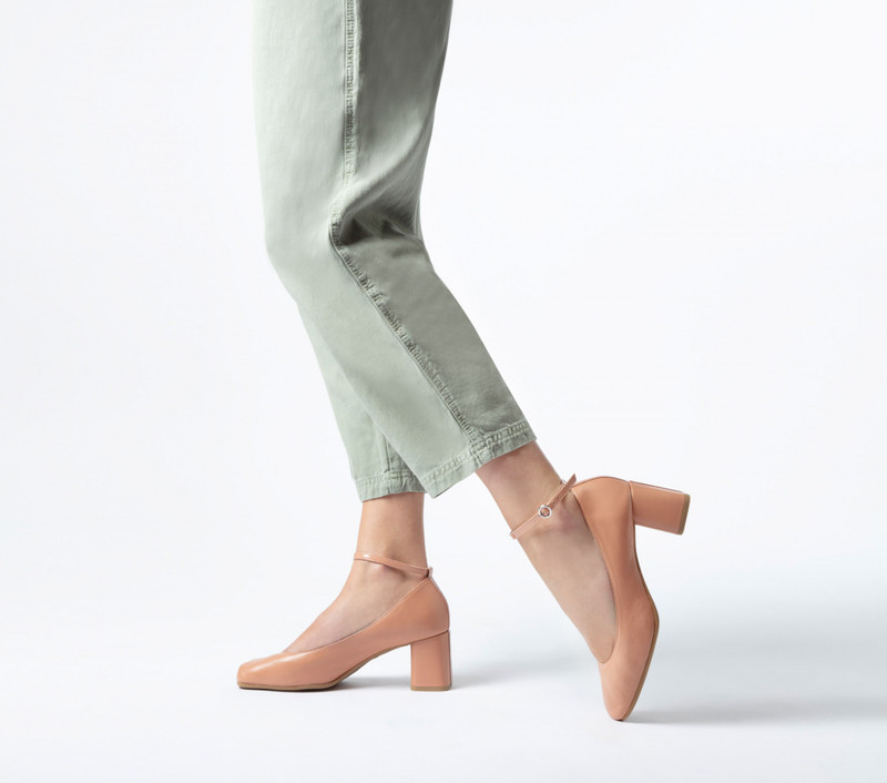 Repetto Tess pumps outlook