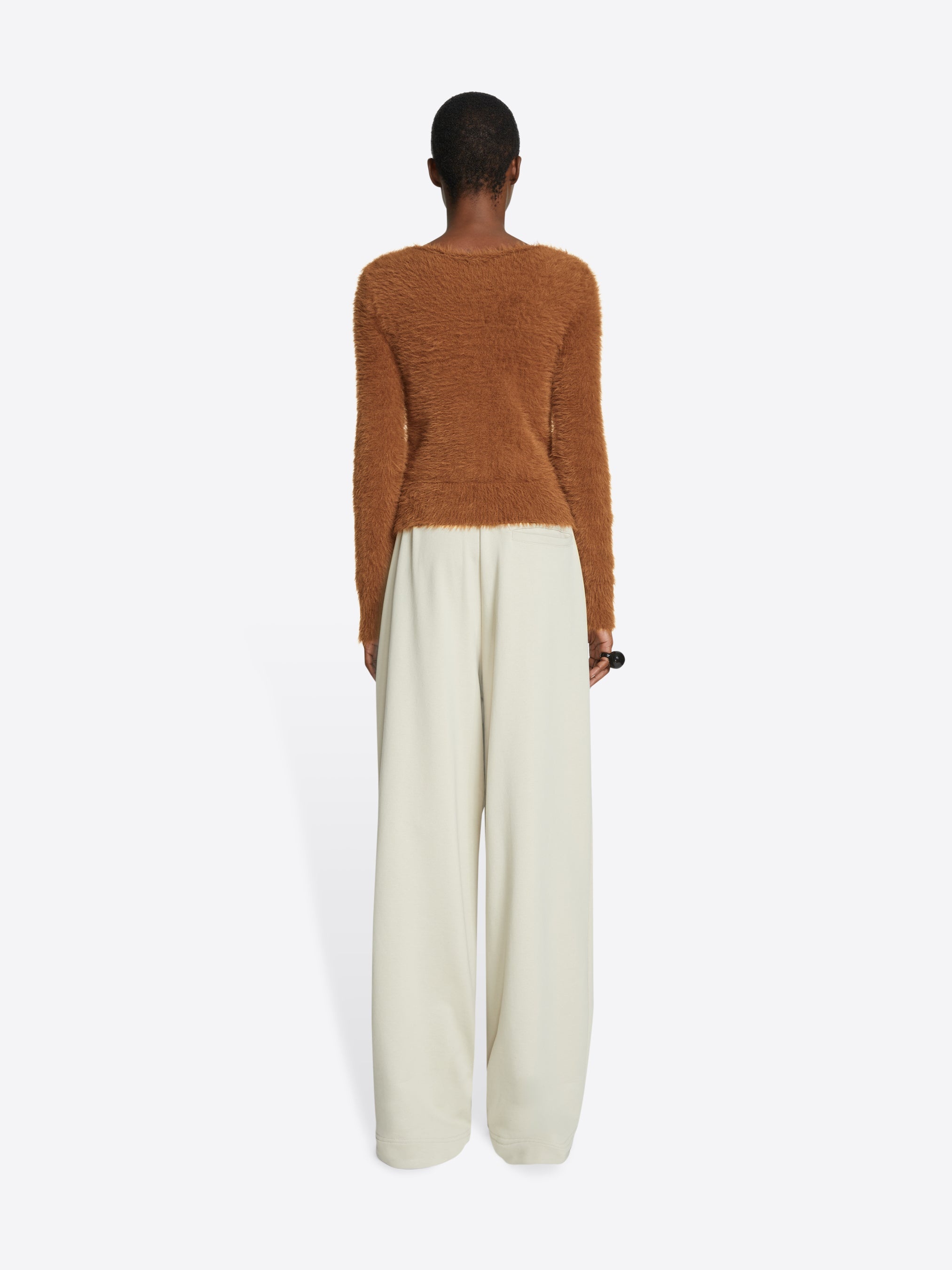 FLUFFY V-NECK SWEATER - 4