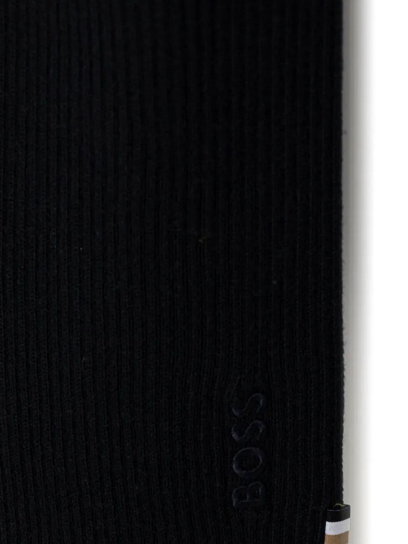 BOSS logo-embroidered scarf outlook