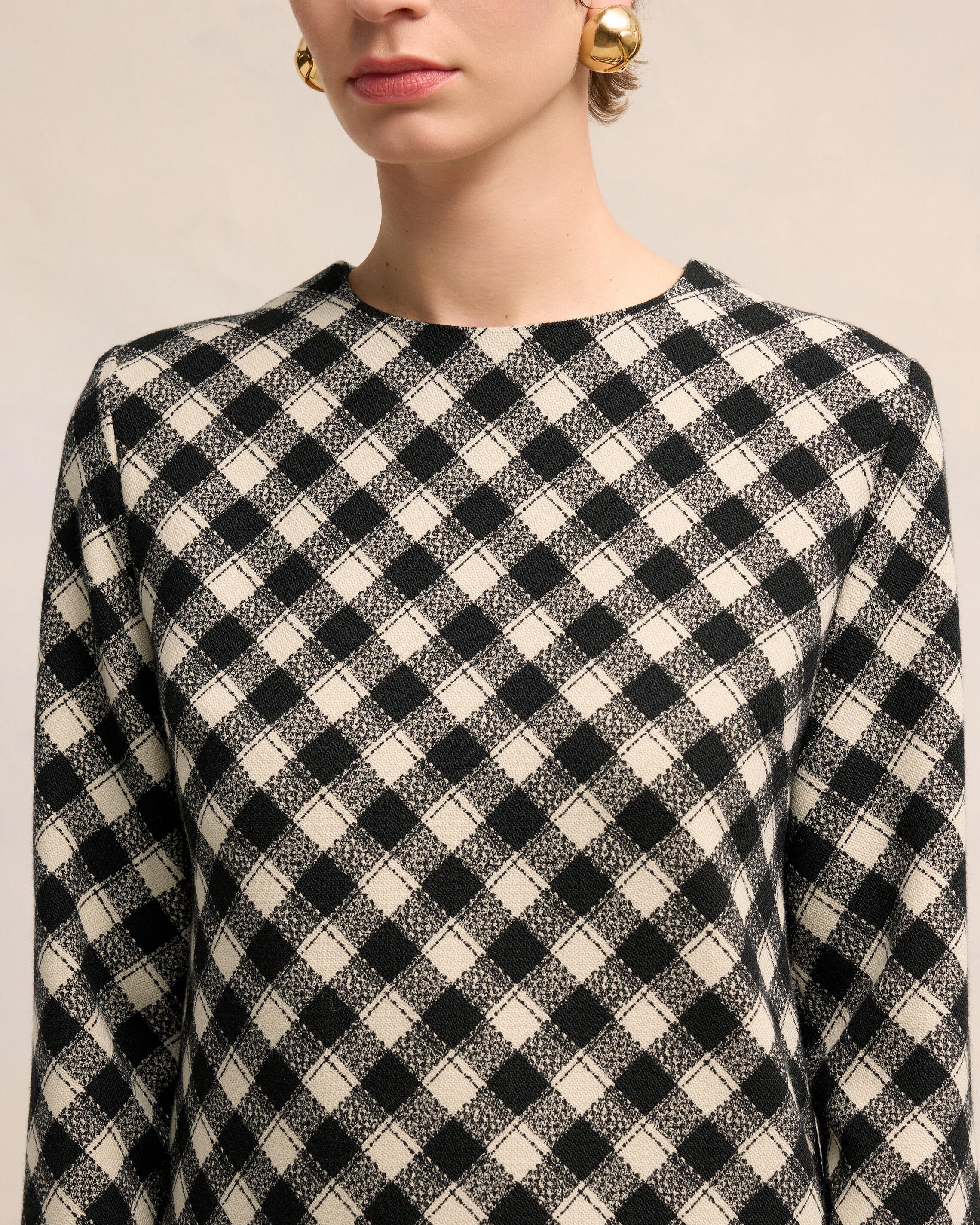 LONG SLEEVE DRESS - 4