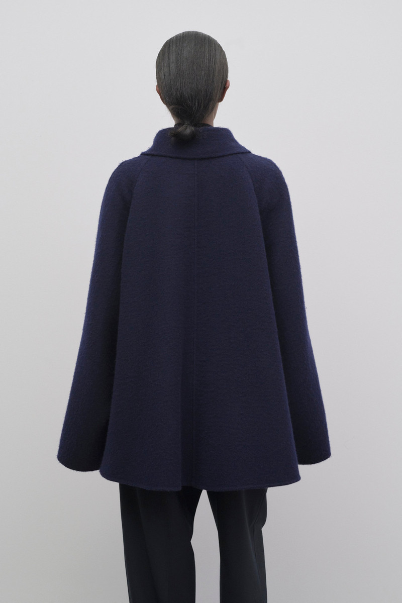 Remie Coat in Cashmere 4