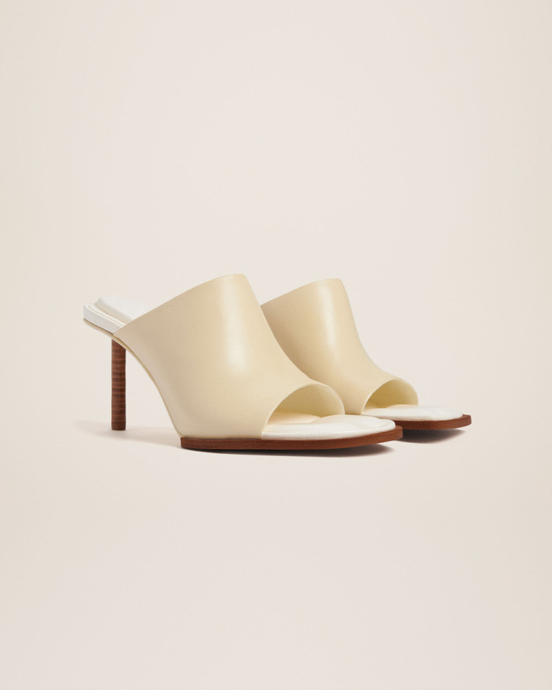 JACQUEMUS Les mules rond carré outlook