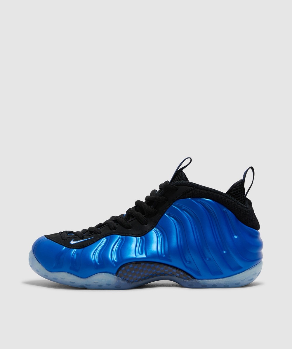 Air foamposite one sneaker - 1