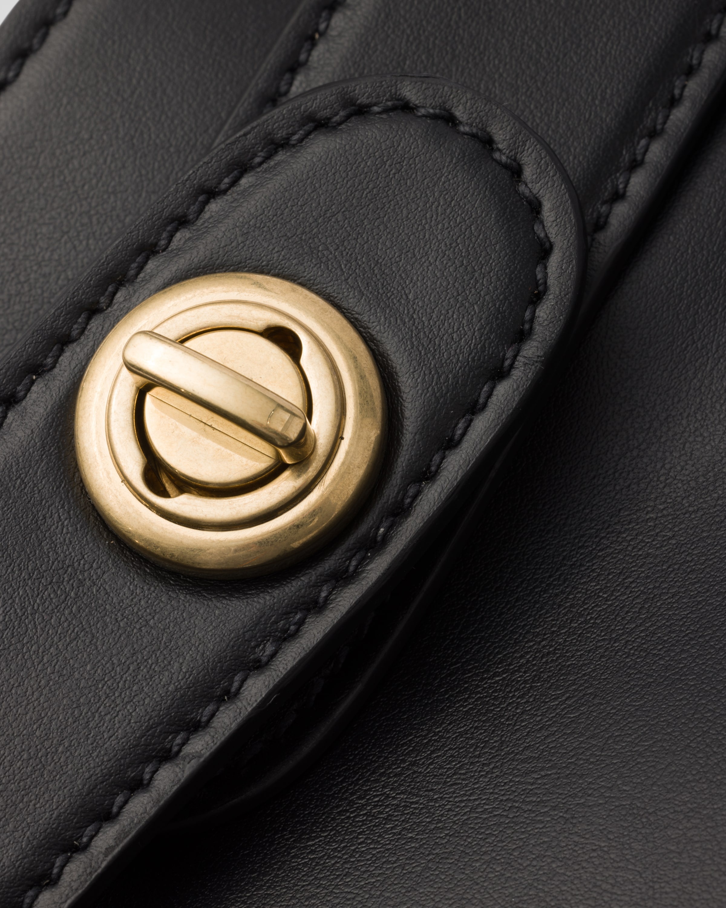 Prada Etude medium leather tote bag - 6
