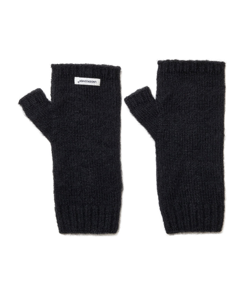 UNDERCOVER UP2C4G01 outlook