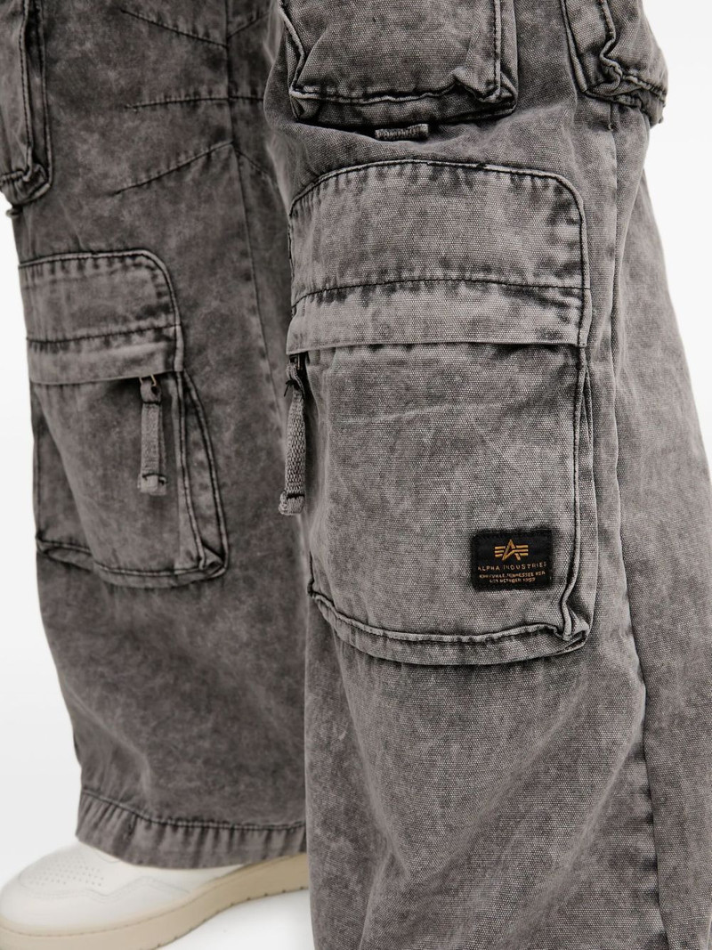 cargo-pocket cotton jeans 4