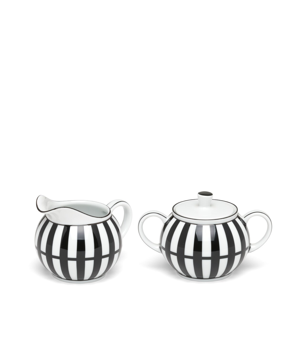 Porcelain milk jug and sugar bowl set - 1