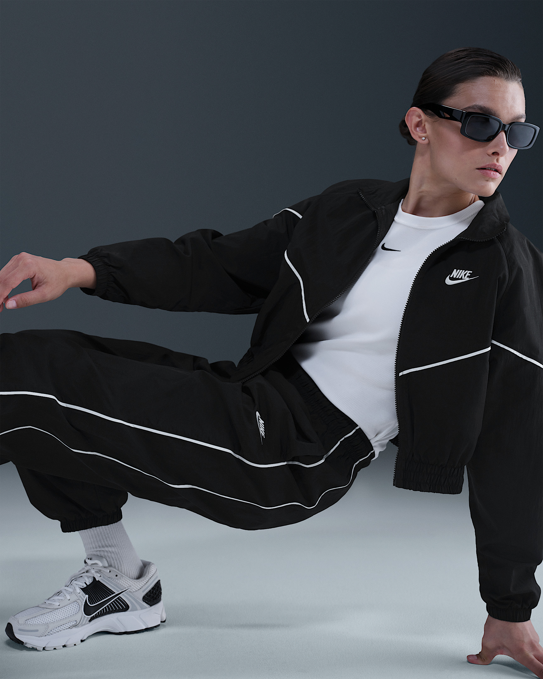 Nike Sportswear Windrunner Women's Woven Pants - 5