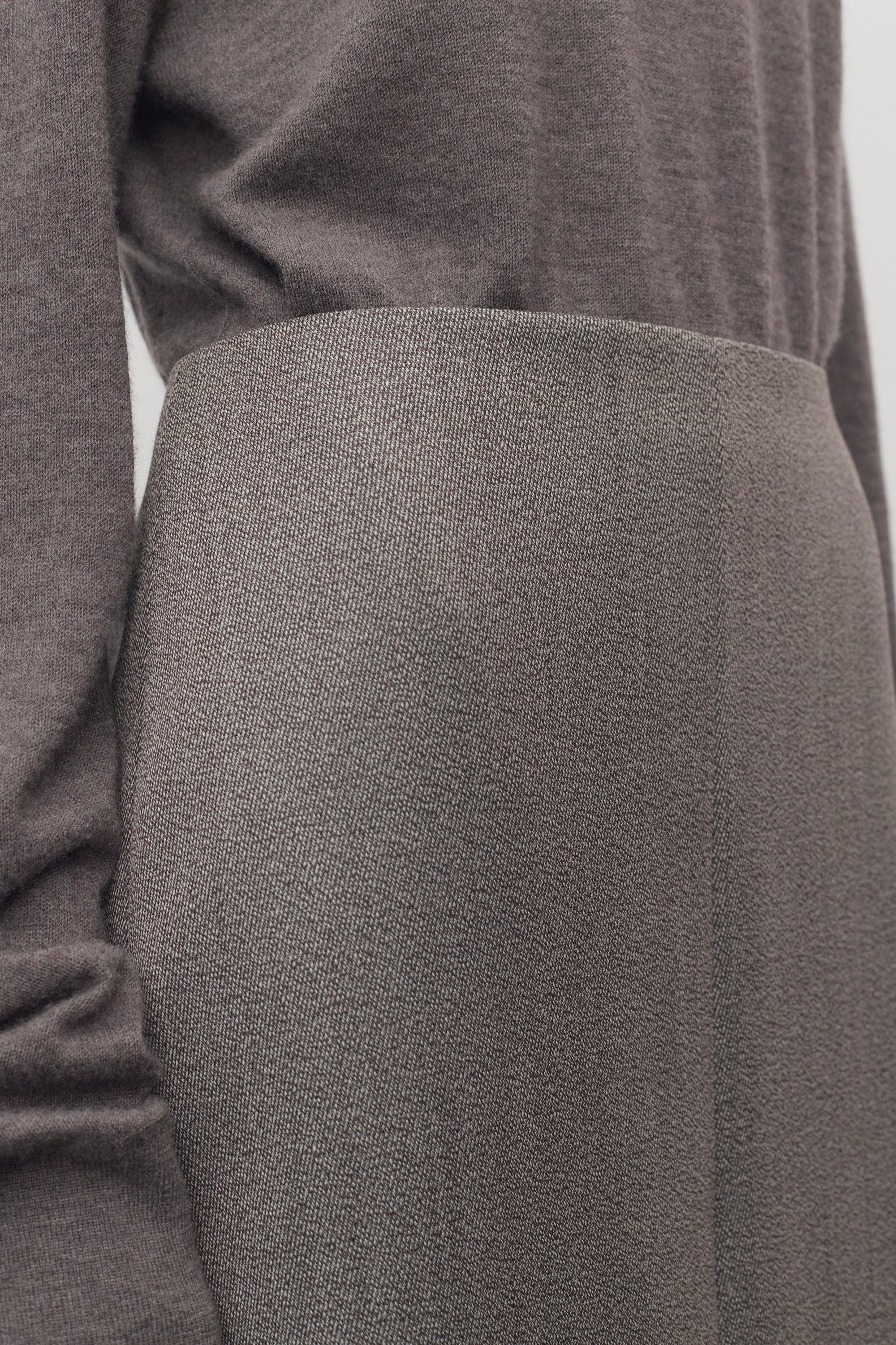 Nythera Skirt in Virgin Wool - 6
