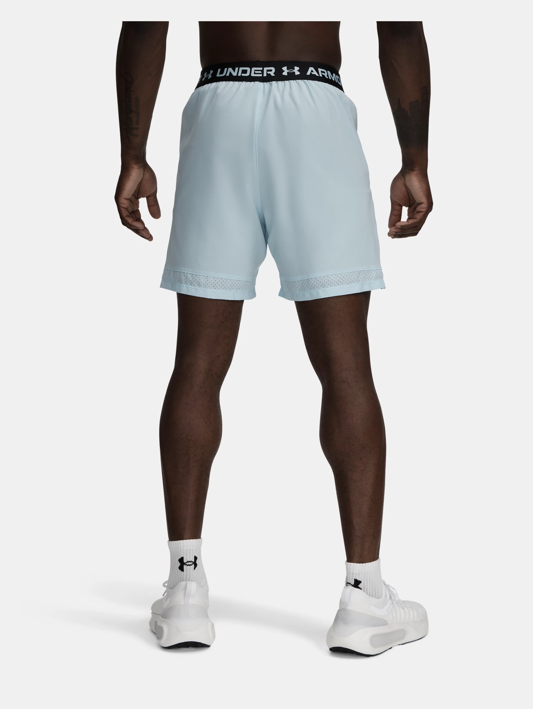 UA Vanish Woven - 2