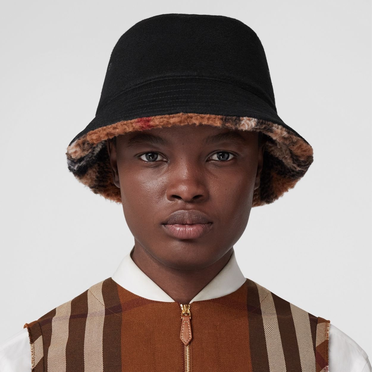 Reversible Check Fleece Bucket Hat - 9