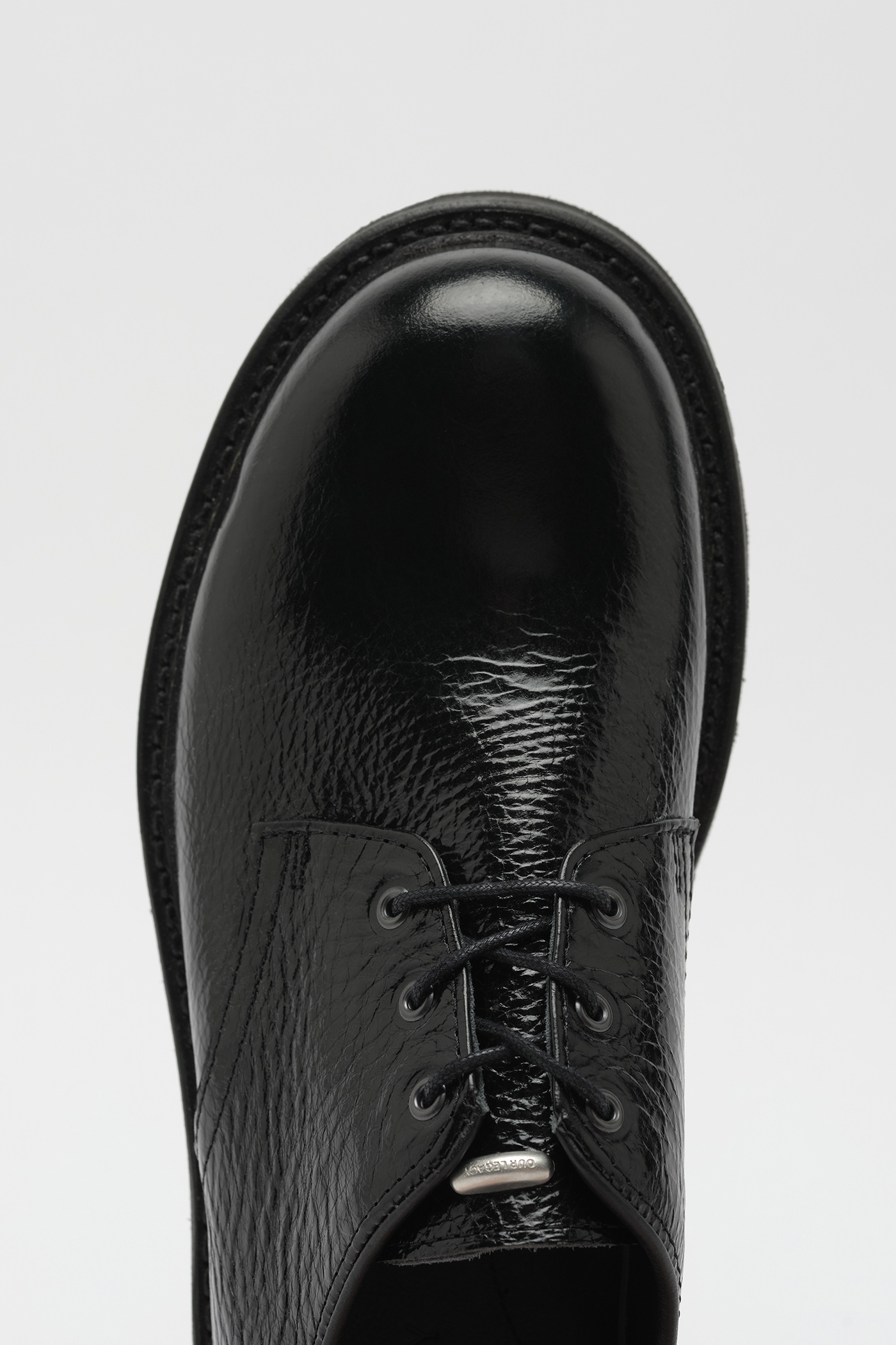 Trampler Shoe Black Cracked Patent Leather. - 2