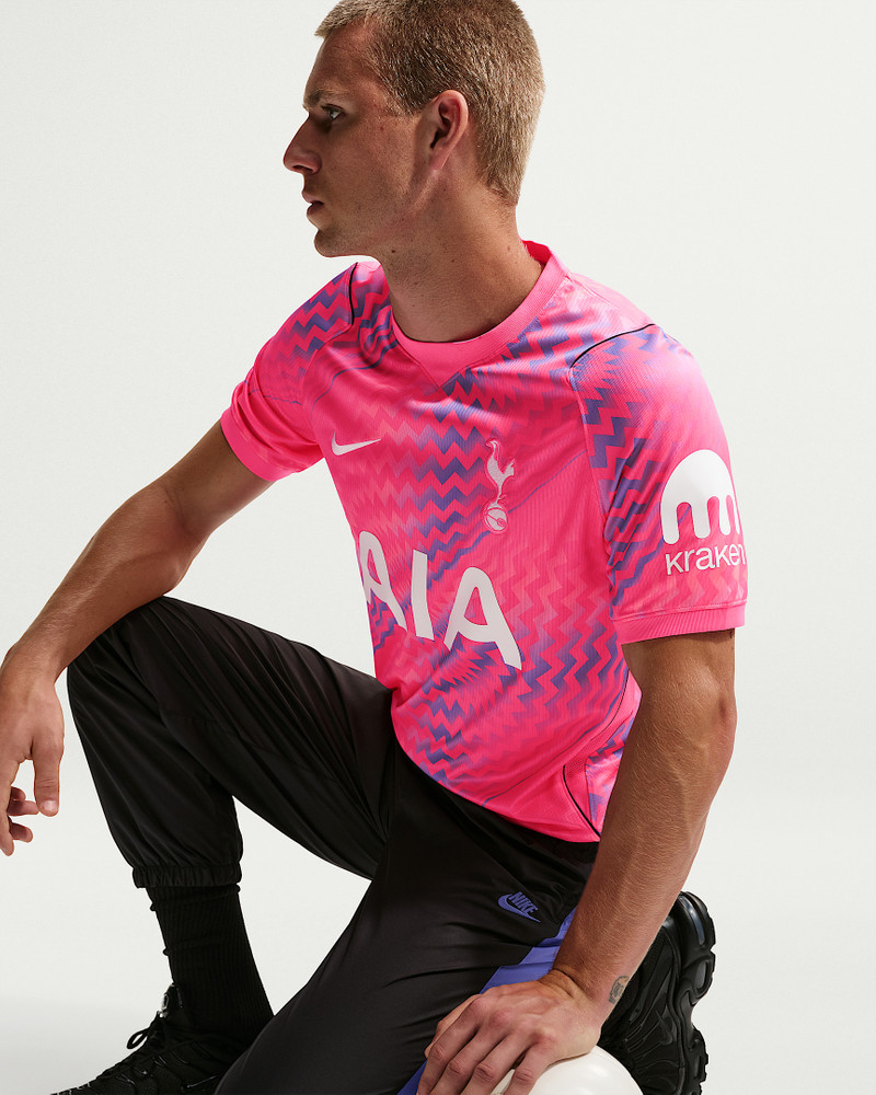 Tottenham Hotspur 2026/27 Stadium Goalkeeper Men's Nike Dri-FIT Soccer Short-Sleeve Replica Jersey 3