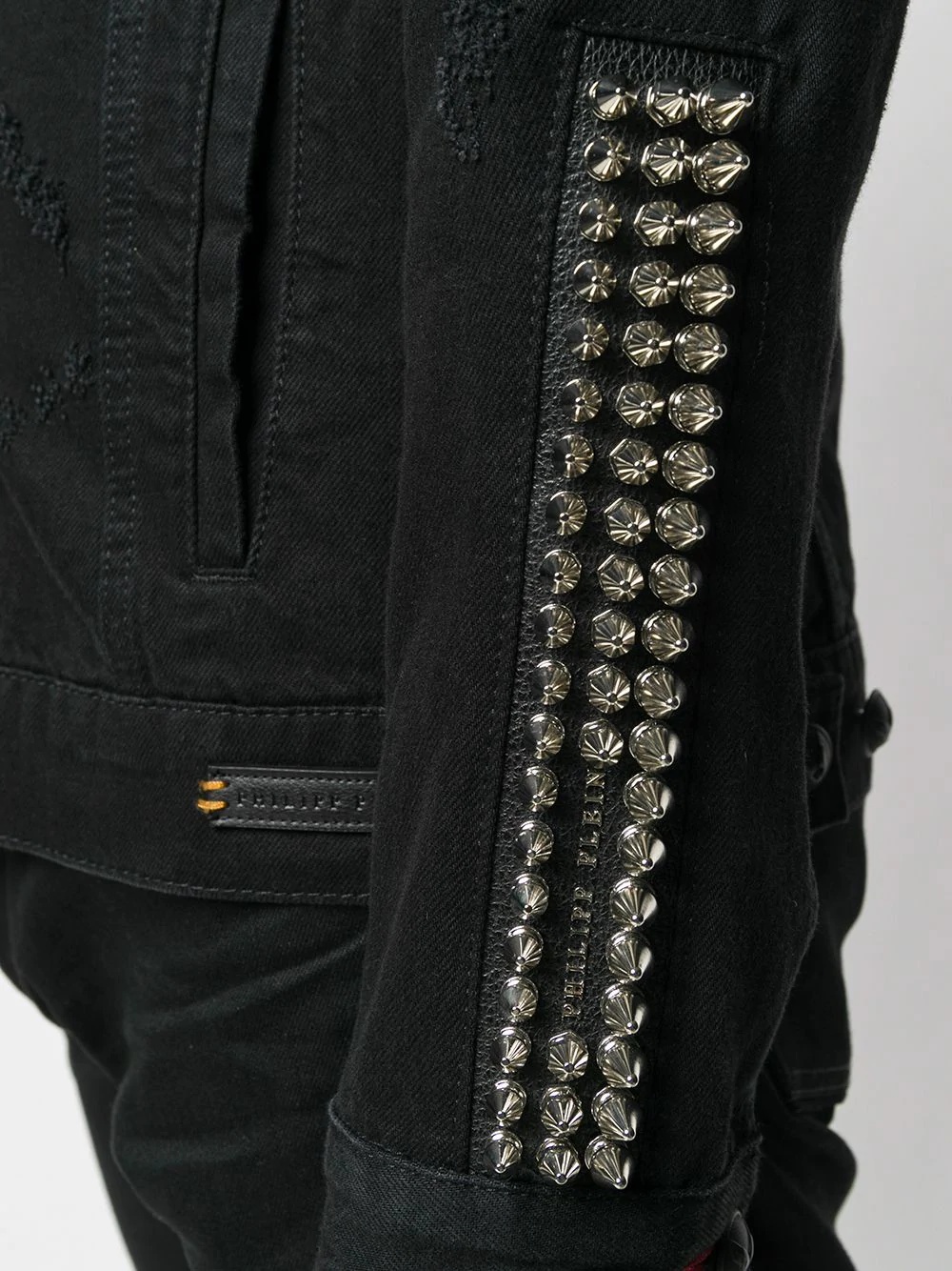 studded sleeve distressed denim jacket - 5