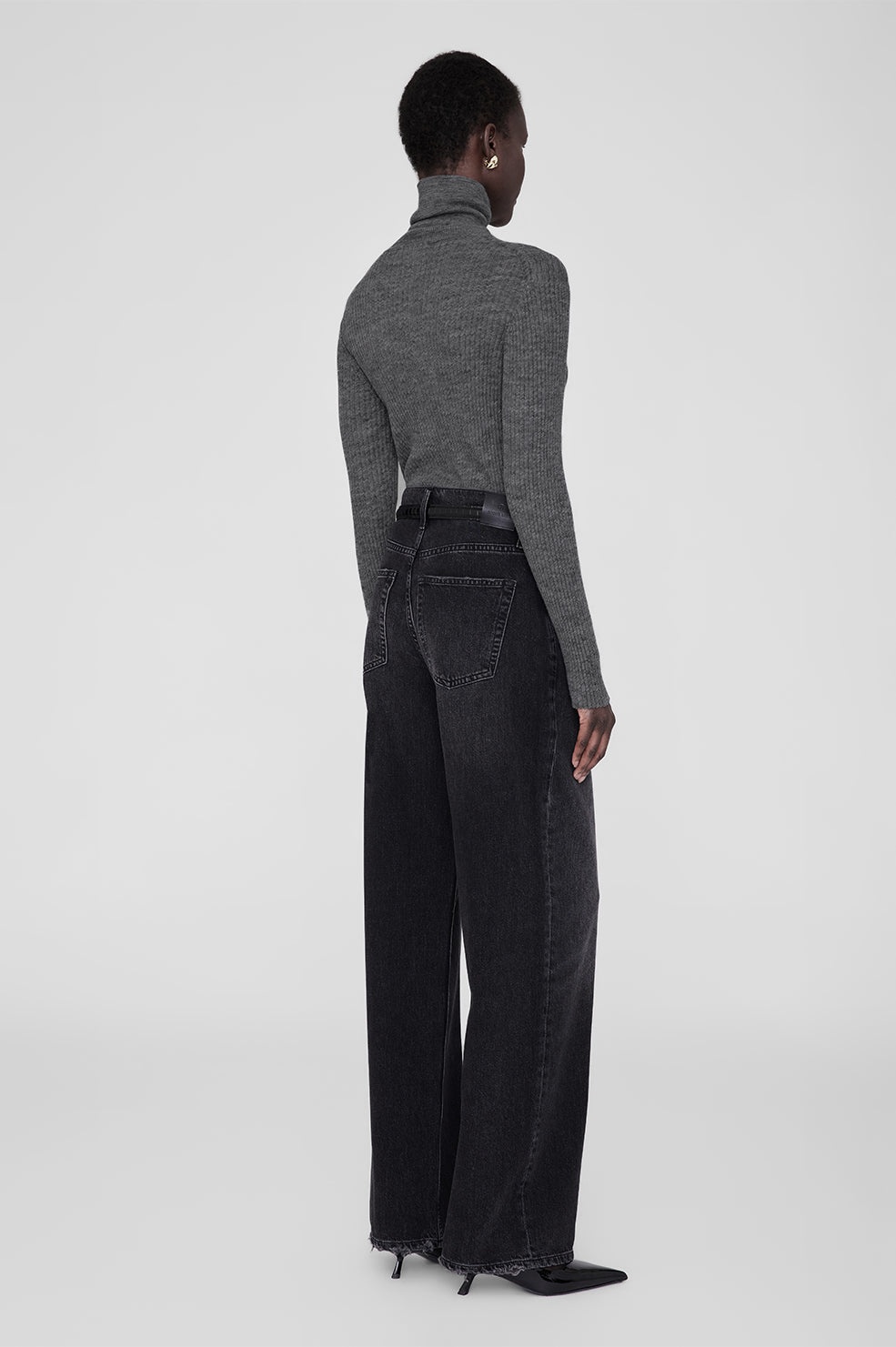 Kyle Sweater - Dark Heather Grey - 3