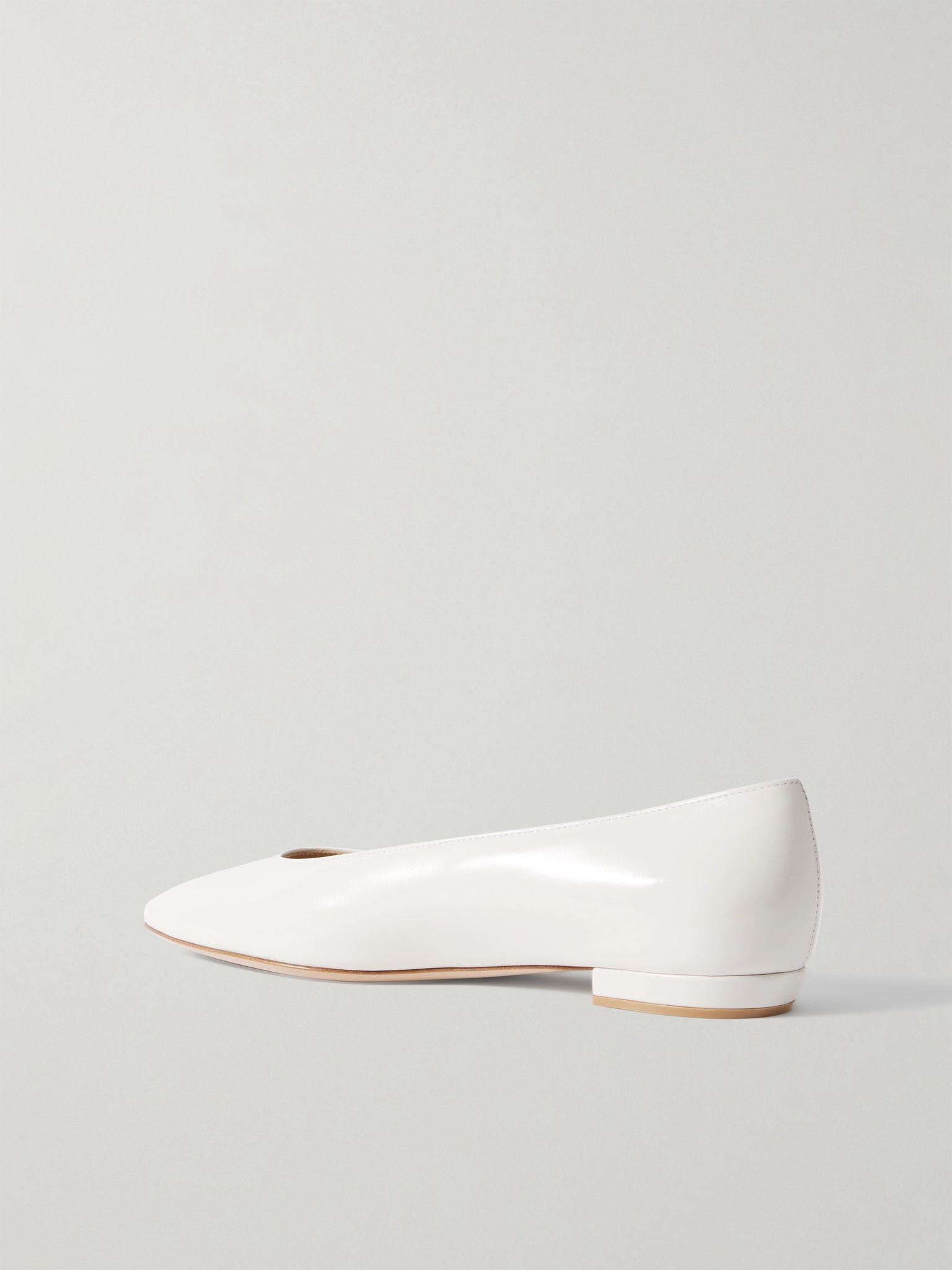 Amelia glossed-leather ballet flats White - 3
