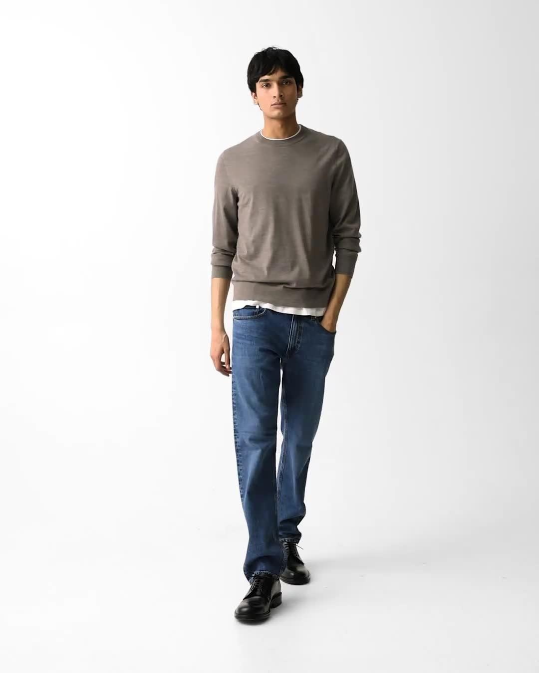 Crewneck Sweater in Regal Wool - 7