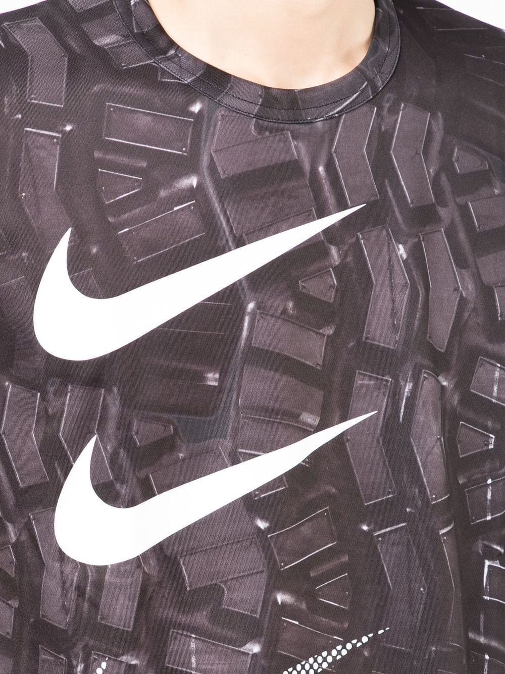 SWOOSH-PRINT GRAPHIC T-SHIRT - 2