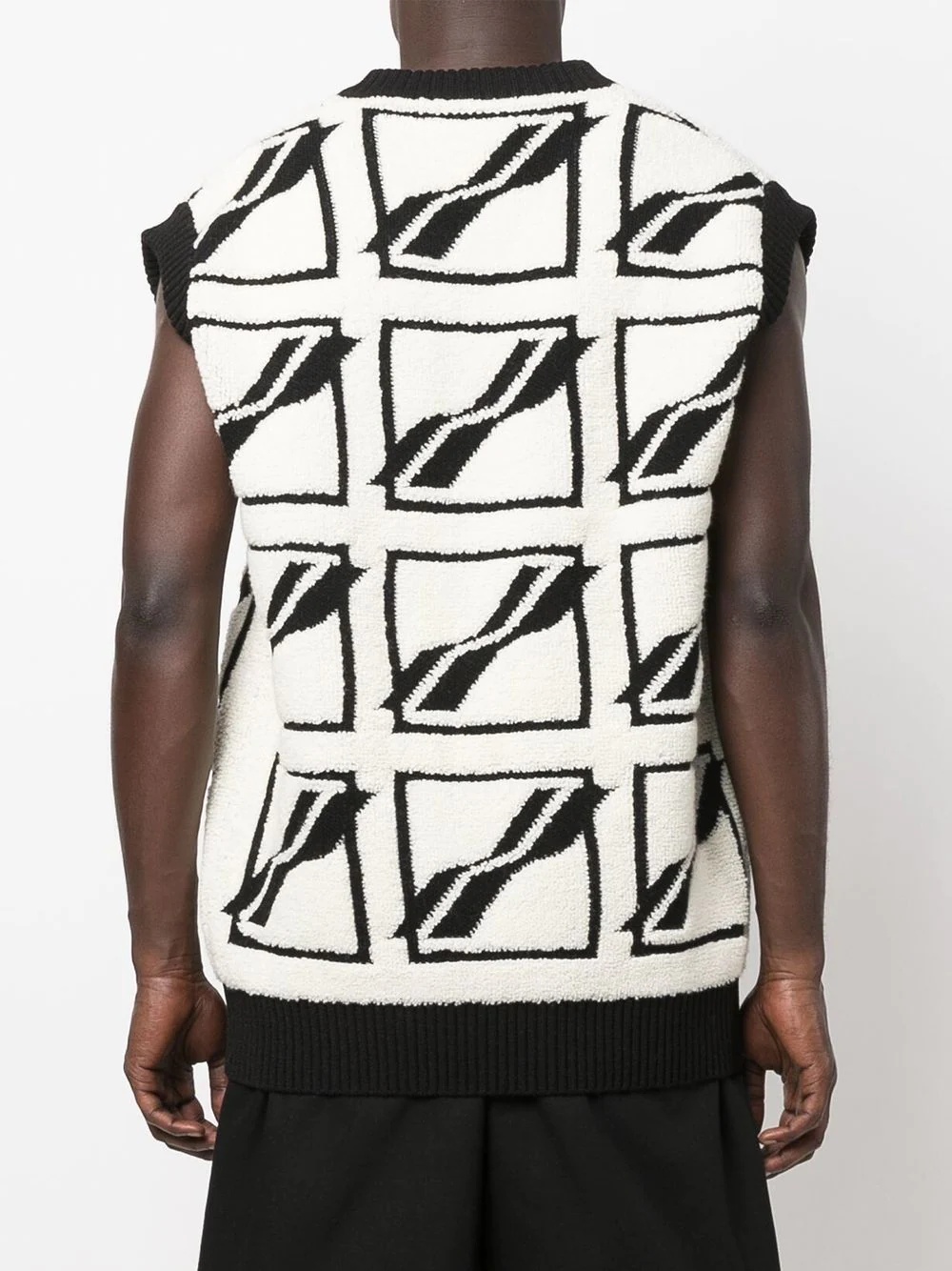 sleeveless abstract-knit jumper - 4