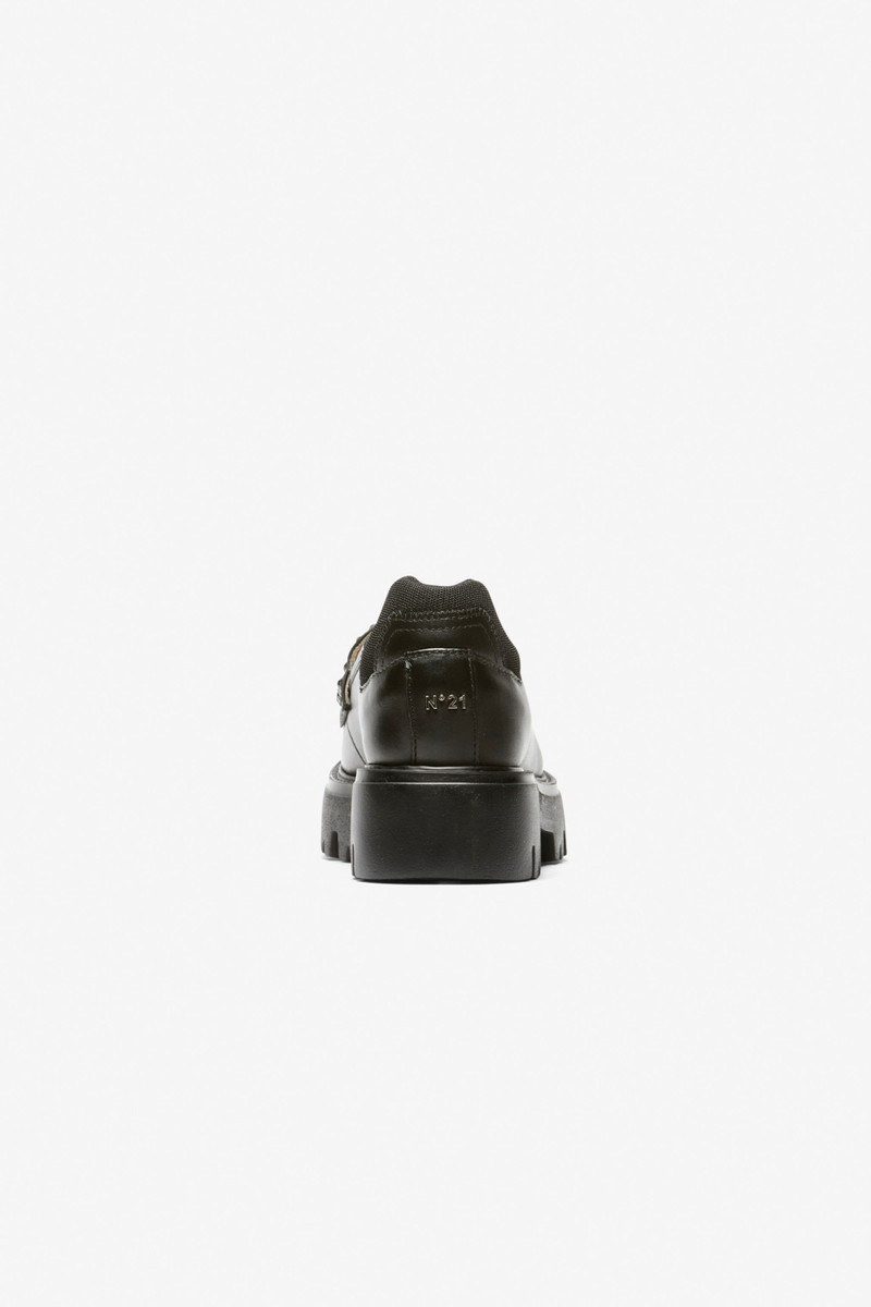 N°21 CRYSTAL LEATHER LOAFERS outlook