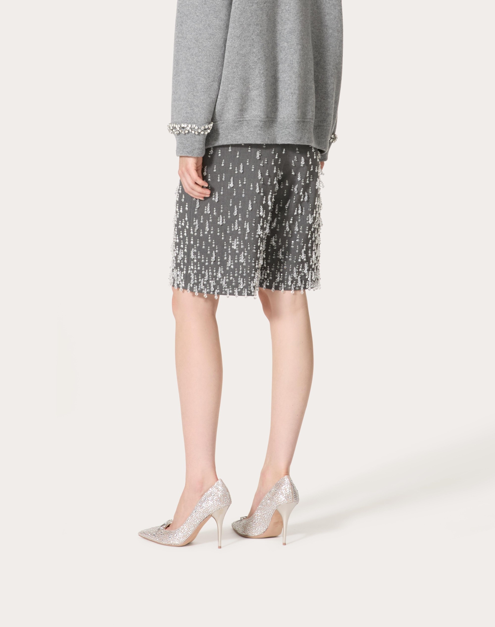 EMBROIDERED ACTIVE GABARDINE BERMUDA SHORTS - 4
